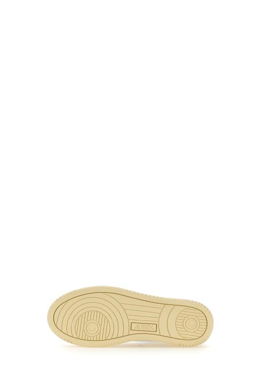 25FW 오트리 스니커즈 PTLW LL05 White - AUTRY