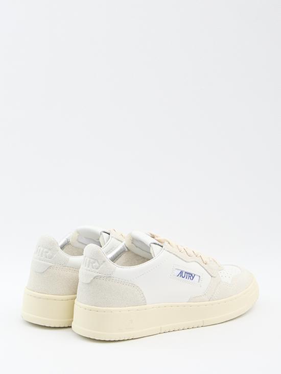 25FW 오트리 메달리스트 로우 스니커즈 AULWTA01 White - AUTRY