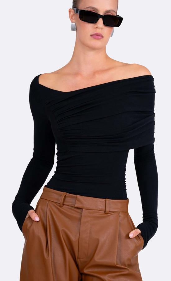  논살란트 레이블 블라우스 넌캐런트 라벨 메이플 탑 블랙