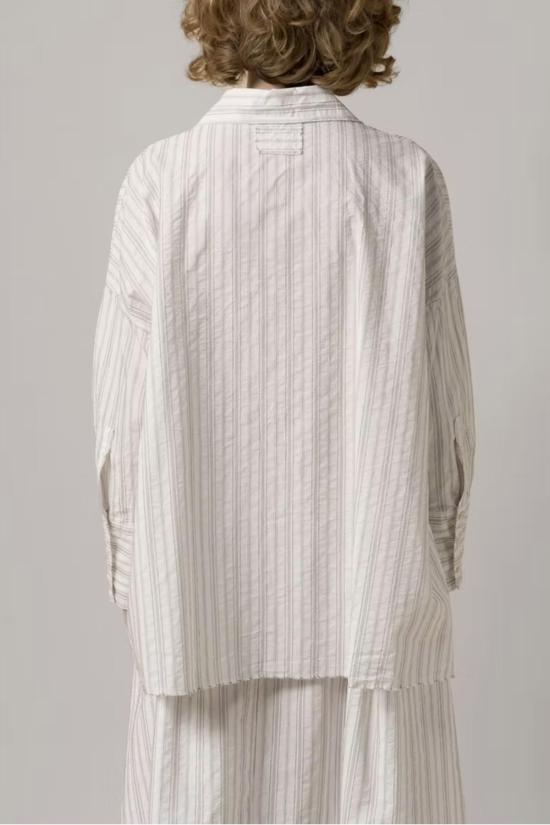  Aequamente 셔츠 에콰멘테 스트라이프 오버사이즈 버튼 다운 셔츠 스트라이프 - AEQUAMENTE