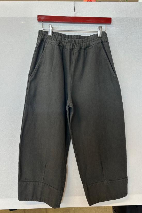  Aequamente 스트레이트 팬츠 엘라스틱 아스팔토