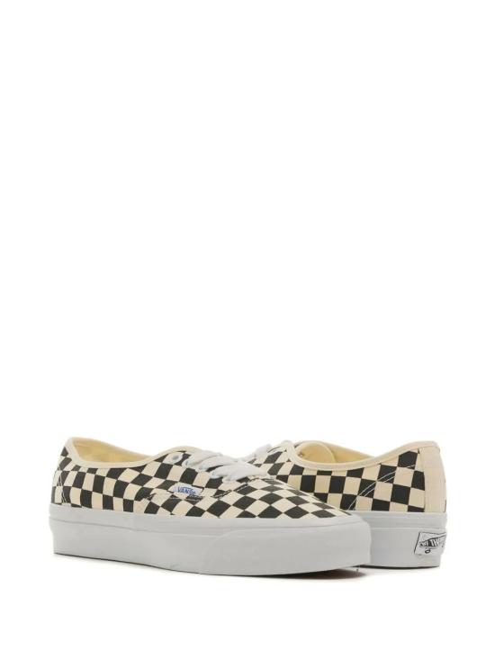 25FW 반스 스니커즈 VN000CQ A2BO1 BLACK OFF WHITE - VANS