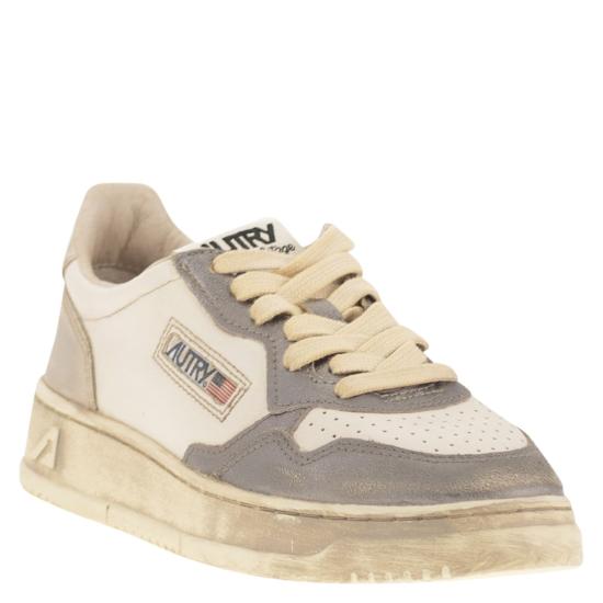 25FW 오트리 슈퍼 빈티지 메달리스트 로우 레더 스니커즈 AVLW WHITE GREY - AUTRY