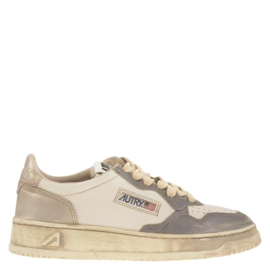 25FW 오트리 슈퍼 빈티지 메달리스트 로우 레더 스니커즈 AVLW WHITE GREY