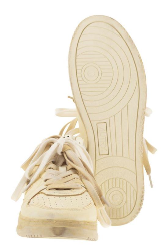 25FW 오트리 스니커즈 MVMMRN02 Beige - AUTRY