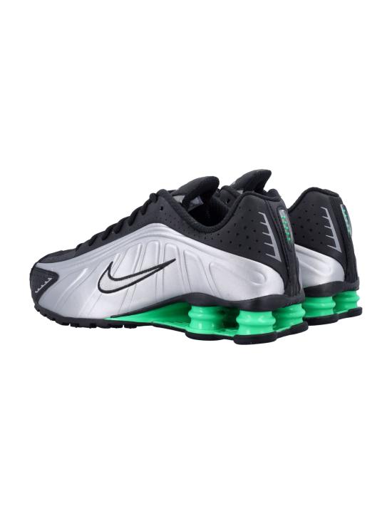 25FW 나이키 샥스 R4 스니커즈 HQ1988 006 METALLIC SILVER - NIKE