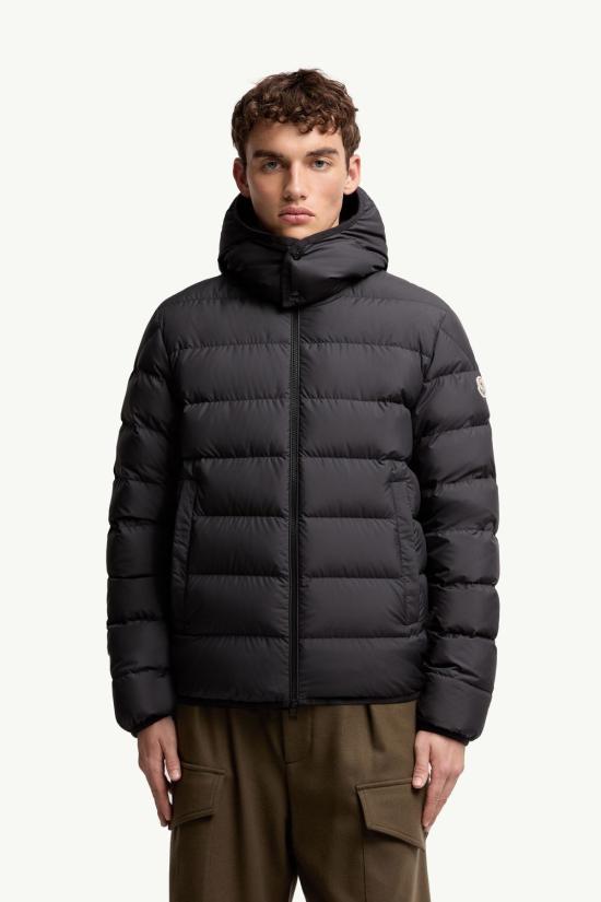 25FW 몽클레어 Montbrocq 몬트브로크 후드 쇼트 다운 자켓  K20911A00224597YW 999 BLACK - MONCLER