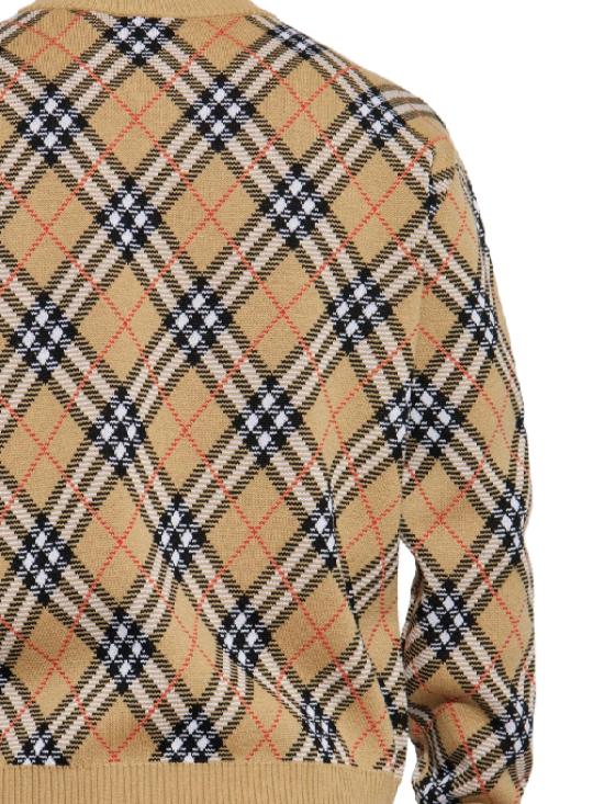25FW 버버리 리버시블 체크 크루넥 스웨터 8111379 x Sand - BURBERRY