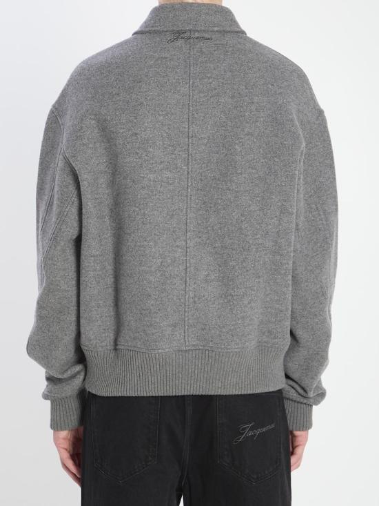 25FW 자크뮈스 자켓 7869086 OUM00107B W00624 950 GREY - JACQUEMUS