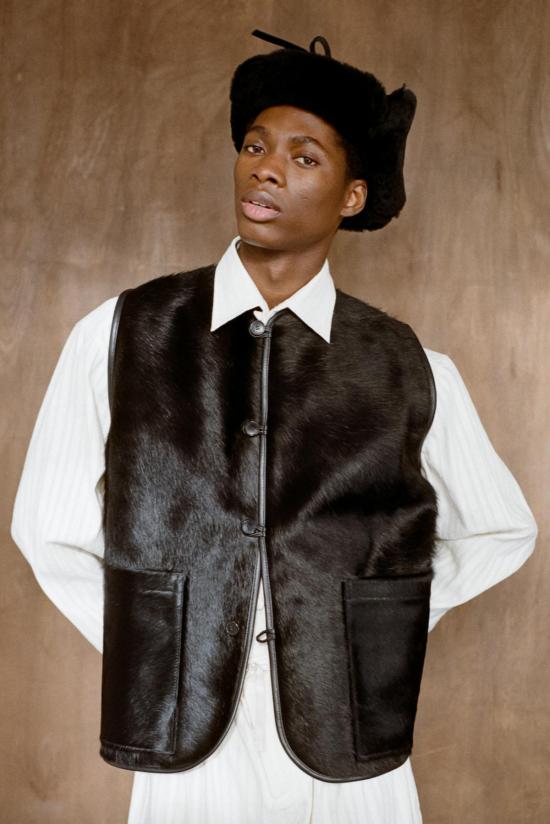  코울리 스튜디오 베스트 콜리 스튜디오 헤어온 레더 하이드 엘라 조끼 - CAWLEY STUDIO