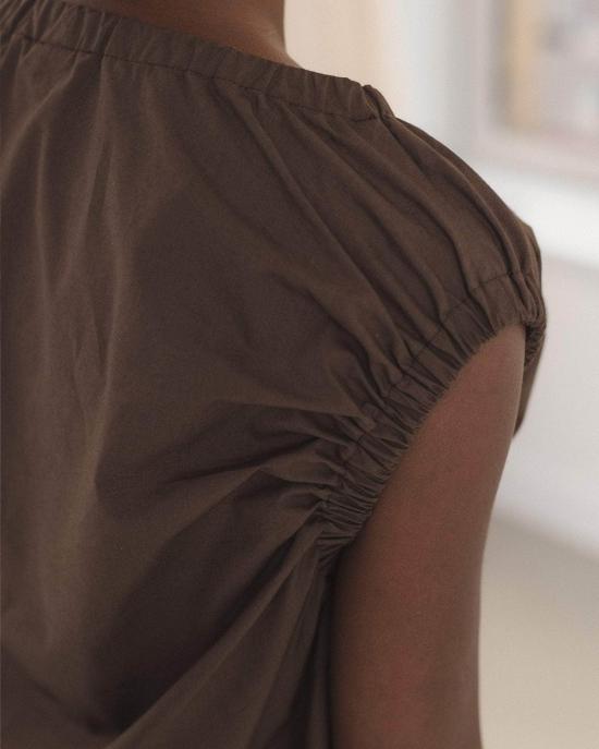  베이스레인지 롱 원피스 미아 드레스 마라 브라운 - BASERANGE