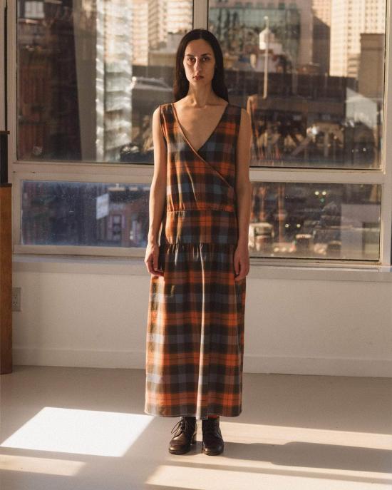  베이스레인지 롱 원피스 Baserange 갈린 드레스 프레임 격자 무늬 - BASERANGE