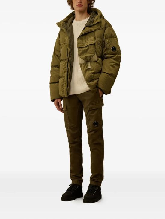 25FW 씨피 컴퍼니 풀 립 크루넥 렌즈 스웨터 19CMKN015A 006608A 103 White - C.P. COMPANY