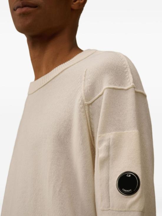 25FW 씨피 컴퍼니 램스울 GRS 크루넥 렌즈 스웨터 RFCMKN707A 110149A 103 White - C.P. COMPANY