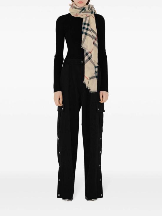 26SS 버버리 체크 울 스카프 8090720 Grey - BURBERRY