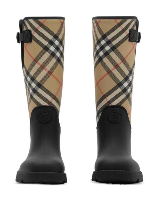 25FW 버버리 러버 마쉬 스탬프 하이 부츠 8111677 Black - BURBERRY