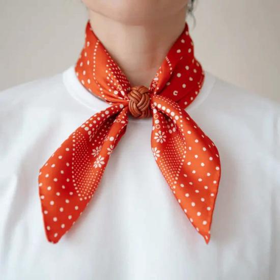  Lola 머플러/스카프 롤라 실크 트윌 스카프 데이지 칠리 - OTHER BRANDS