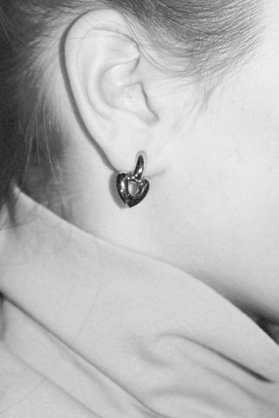  아니카 이네즈 이어링 스털링 실버 스몰 하트 드롭  스털링 실버