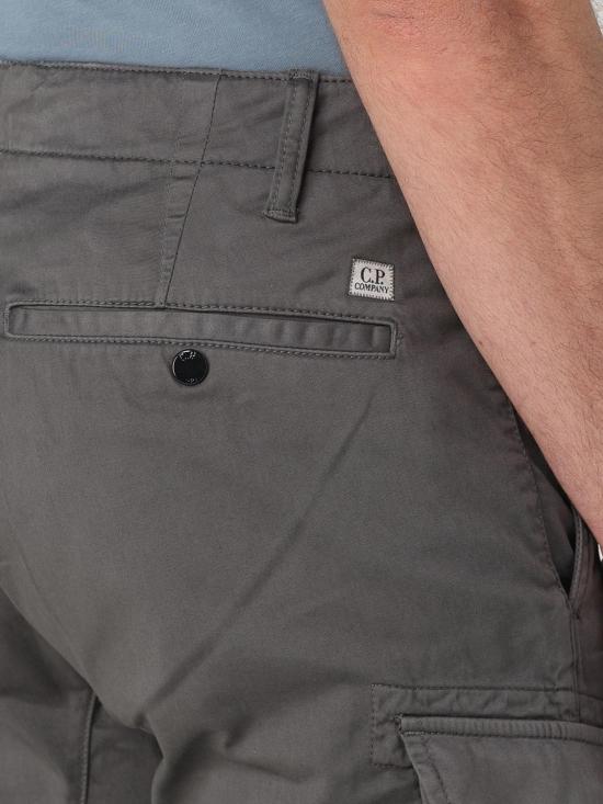 25FW 씨피 컴퍼니 스트레이트 팬츠 18CMPA117A005694G 935 Grey - C.P. COMPANY