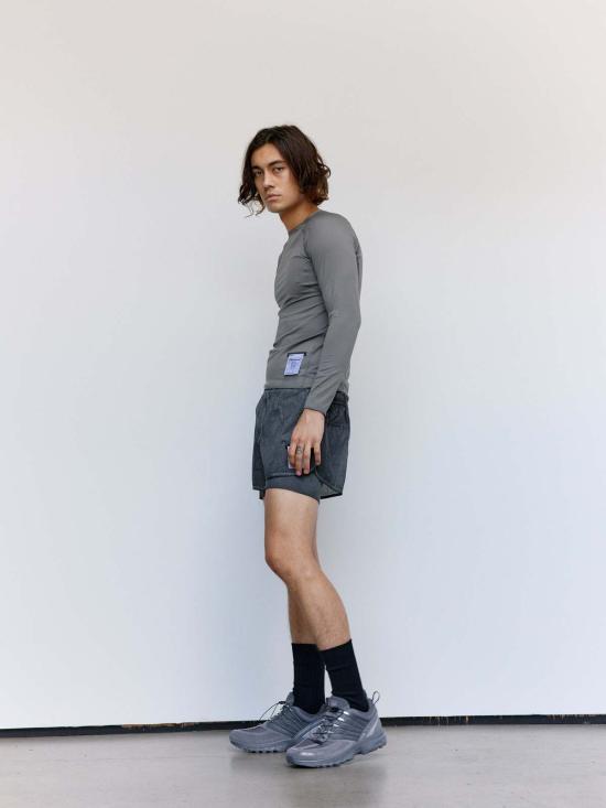  새티스파이 숏팬츠 세티스파이 에이지드 블랙 리피 3인치 트레일 반바지 - SATISFY