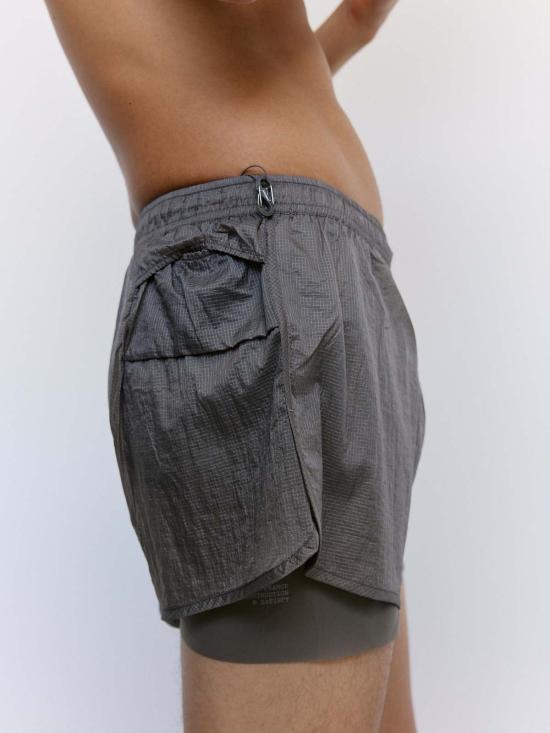  새티스파이 숏팬츠 세티스파이 팔콘 리피 3인치 트레일 반바지 - SATISFY