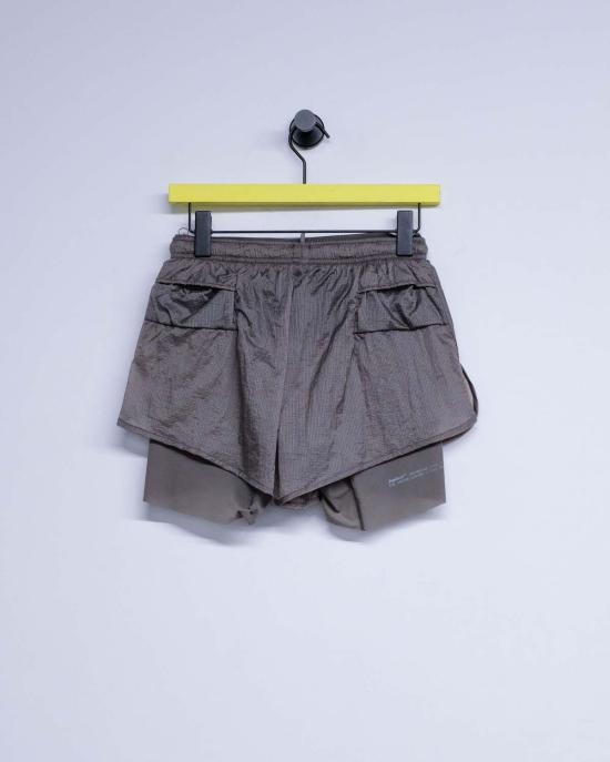  새티스파이 숏팬츠 세티스파이 팔콘 리피 3인치 트레일 반바지 - SATISFY