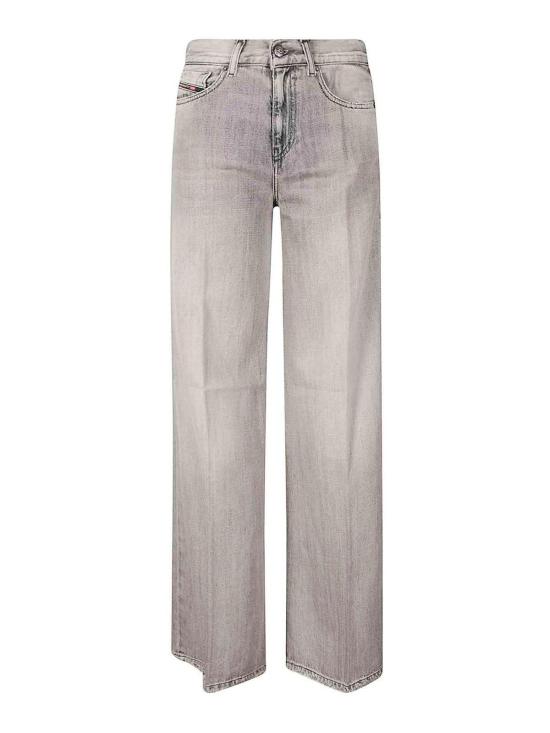 25FW 디젤 스트레이트 팬츠 A03624068RU02 White