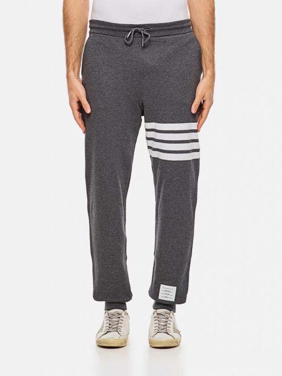 25FW 톰브라운 클래식 루프백 엔지니어드 4바 스웨트팬츠 클래식 루프백 엔지니어드 4바 스웨트 MJQ008H02500535 025 Grey