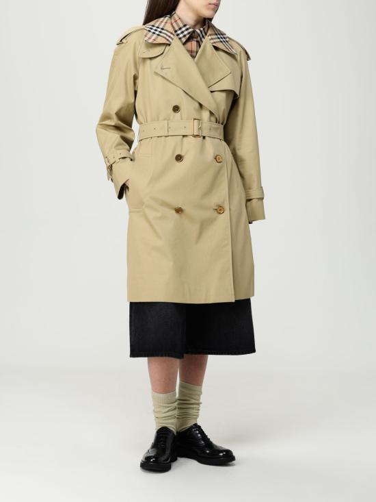 25FW 버버리 미드 렝스 체크 칼라 캐슬포드 트렌치코트 8111564 Beige - BURBERRY