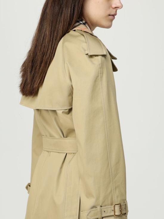 25FW 버버리 미드 렝스 체크 칼라 캐슬포드 트렌치코트 8111564 Beige - BURBERRY