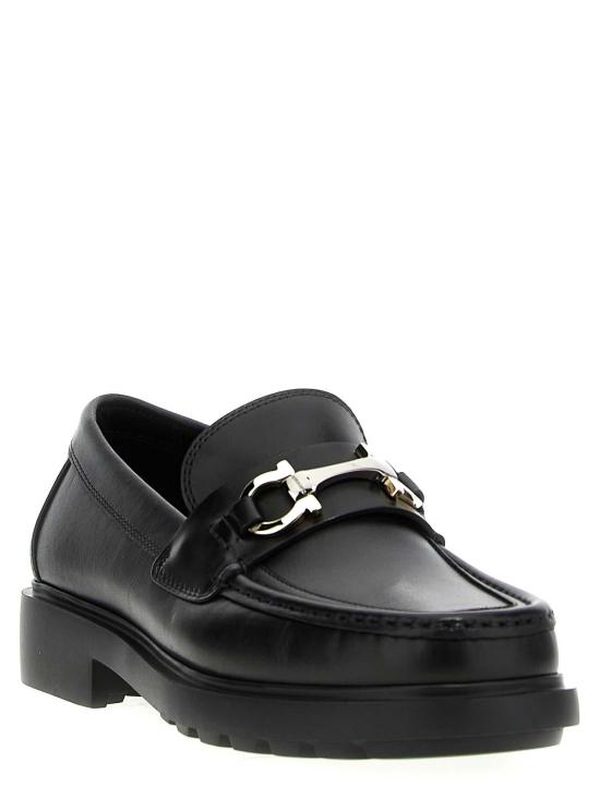 25FW 살바토레 페라가모 로퍼 768108002 Black - SALVATORE FERRAGAMO
