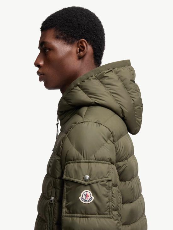 25FW 몽클레어 숏패딩 K20911A00122549SK 825 Green - MONCLER