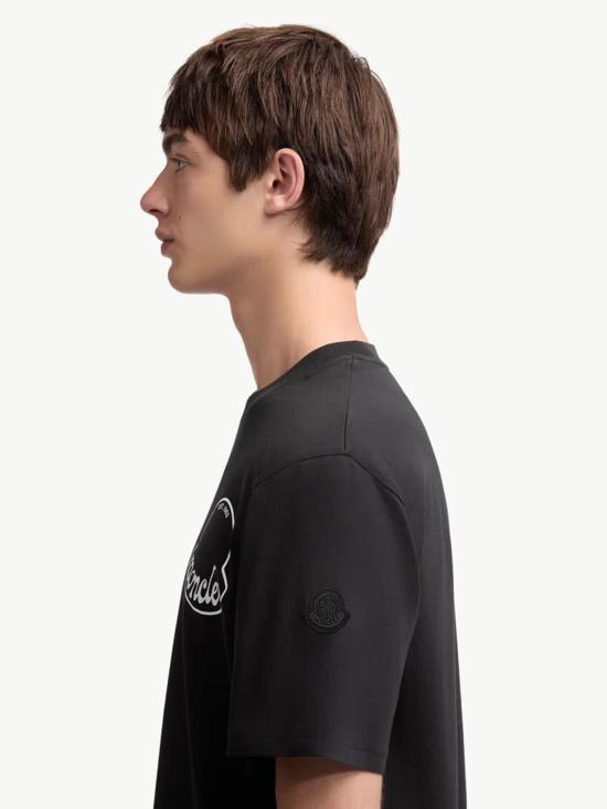 25FW 몽클레어 반팔 티셔츠 K20918C0001389AJS 998 Black - MONCLER