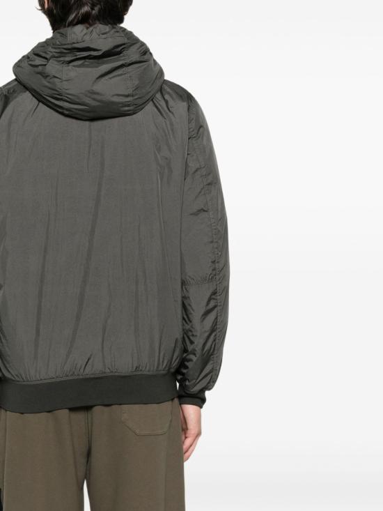 25FW 스톤 아일랜드 크링클랩스 안티 드롭 윈드 레지스턴스 패디드 자켓  K2S154100013S0A23 V0062 Grey - STONE ISLAND