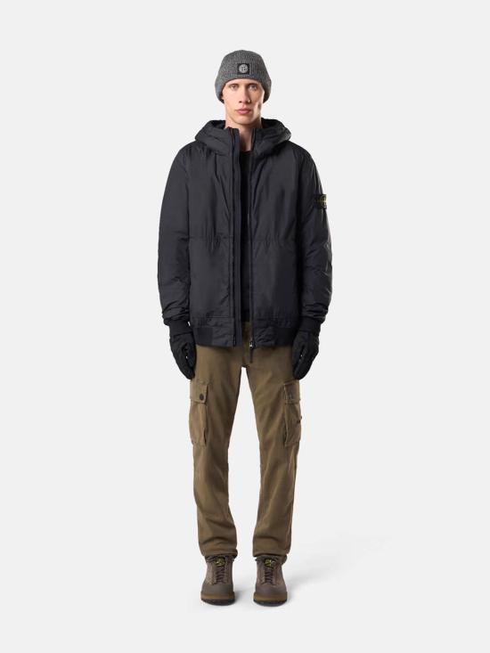 25FW 스톤 아일랜드 크링클랩스 안티 드롭 윈드 레지스턴스 패디드 자켓  K2S154100013S0A23 V0029 Black - STONE ISLAND