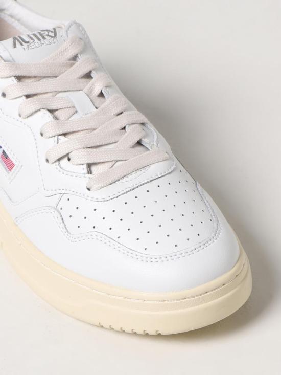 26SS 오트리 메달리스트 로우 스니커즈 AULMLL22 White - AUTRY