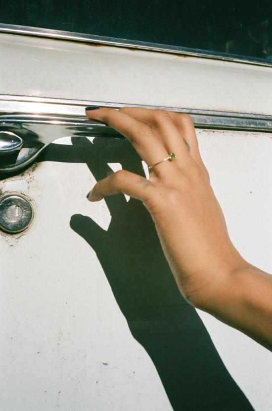  몬도 몬도 반지 에메랄드 프린세스 링 14k 옐로우 골드 - MONDO MONDO