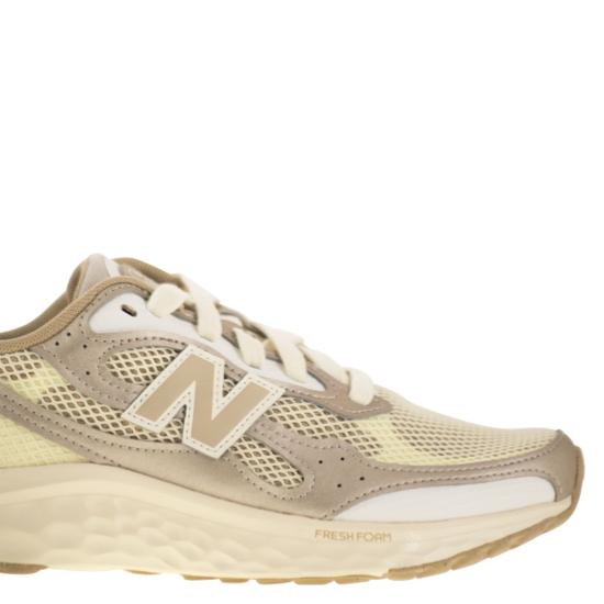 25FW 뉴발란스 스니커즈 WARIS BEIGE - NEW BALANCE