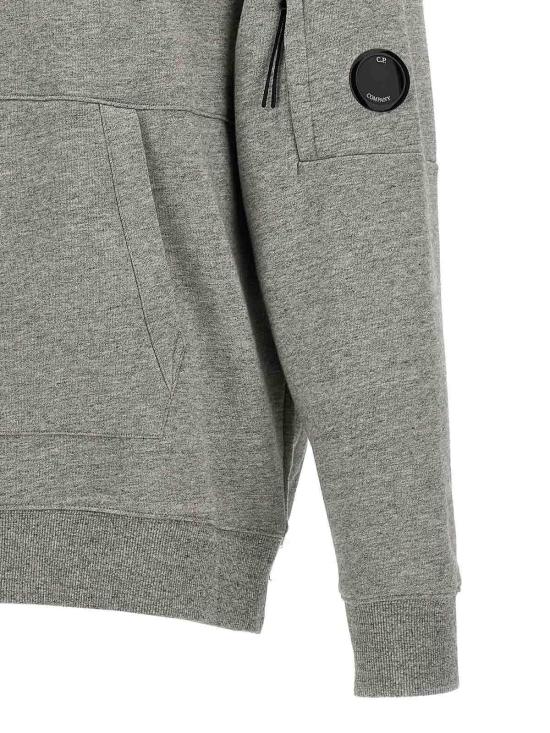  씨피 컴퍼니 다이애그널 레이즈드 플리스 렌즈 레귤러 핏 후드 티셔츠  RCCMSS714A005086WM94 Grey - C.P. COMPANY