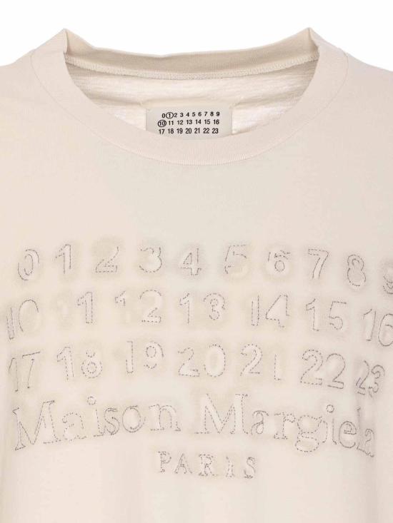 26SS 마르지엘라 자수 로고 티셔츠 S50GC0705S24567103 White - MAISON MARGIELA