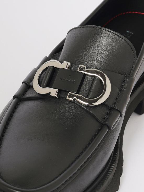 25FW 살바토레 페라가모 로퍼 028249 773850 005 Black - SALVATORE FERRAGAMO