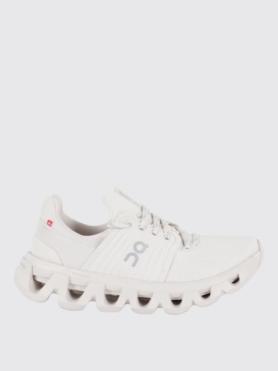 25FW 온 러닝 3WF10451485 Sand