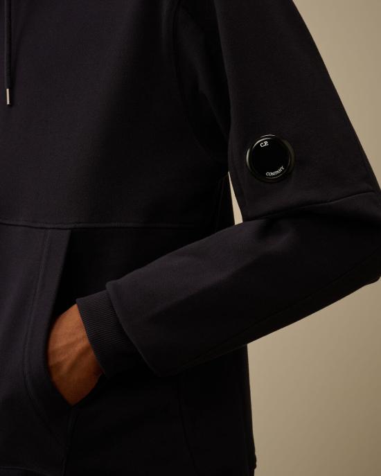 25FW 씨피 컴퍼니 다이애그널 레이즈드 플리스 렌즈 레귤러 핏 후드 티셔츠 RCCMSS714A005086W 888 Total eclipse - C.P. COMPANY