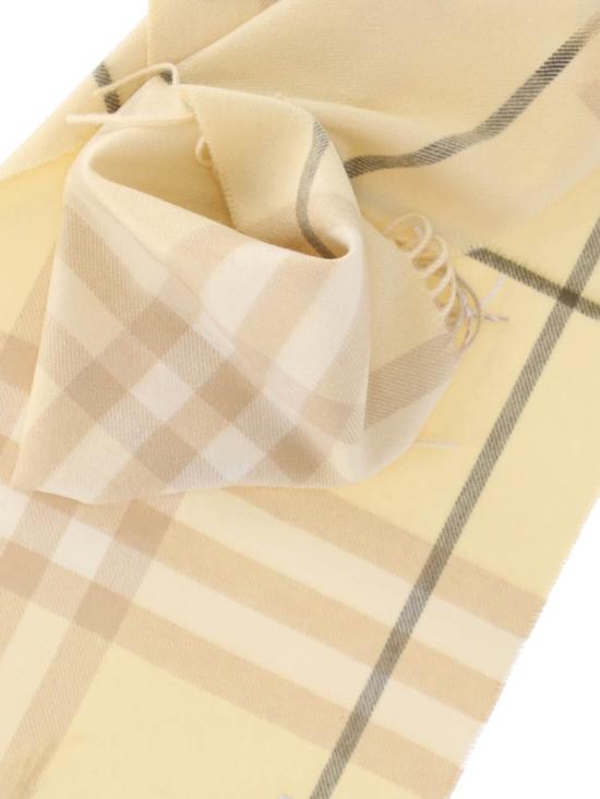 25FW 버버리 체크 캐시미어 스카프 8112710A3212 Neutrals - BURBERRY