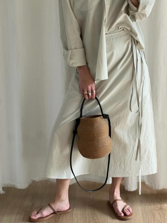  알리 골든 미디 스커트 랩 - ALI GOLDEN