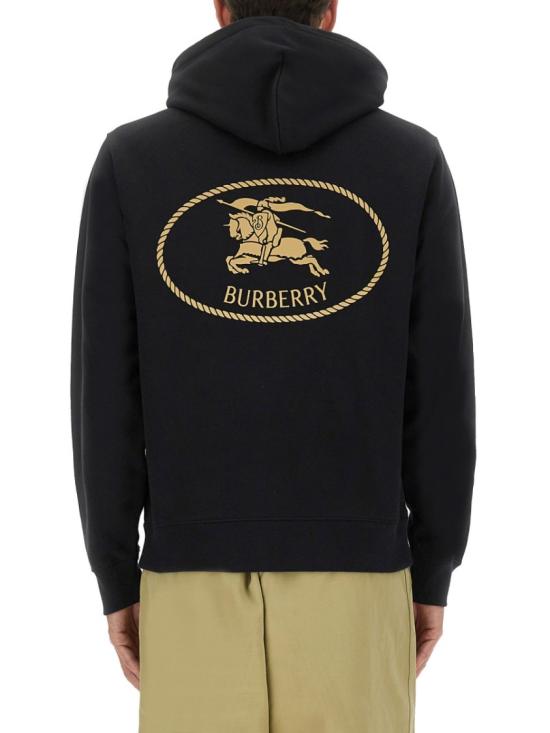 25FW 버버리 나이트 스탬프 후드 스웨트셔츠 8112807 A1189 Black - BURBERRY