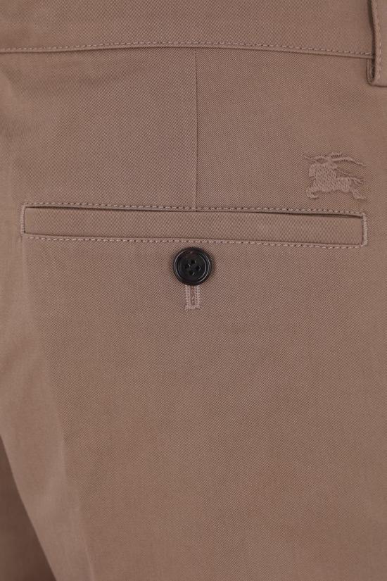 25FW 버버리 코튼 치노 팬츠 8115462A3324 CLAY BROWN - BURBERRY