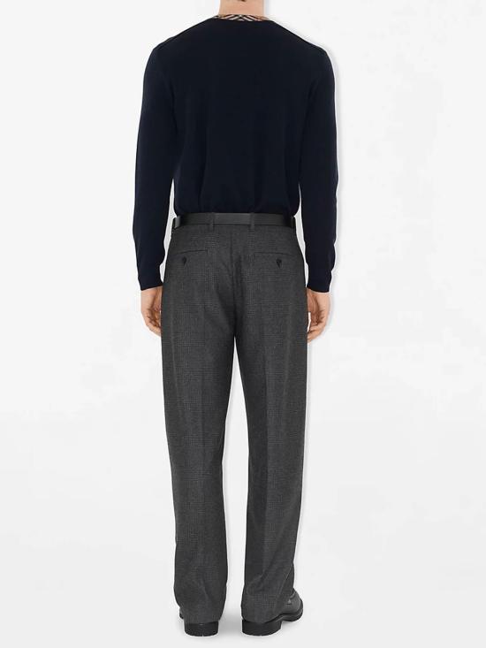 26FW 버버리 체크 트리밍 울 스웨터 8113085 Dark Blue - BURBERRY