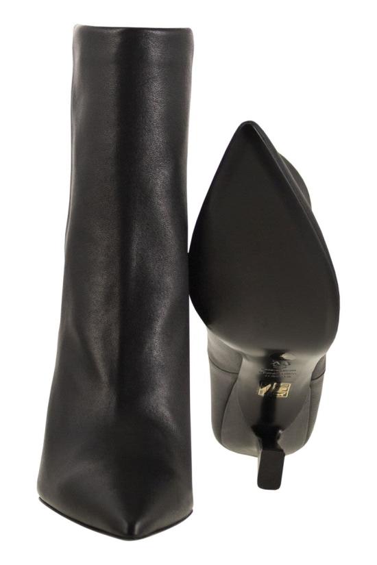 25FW 스튜어트 와이츠먼 부츠 SM440 BLK BLACK - STUART WEITZMAN