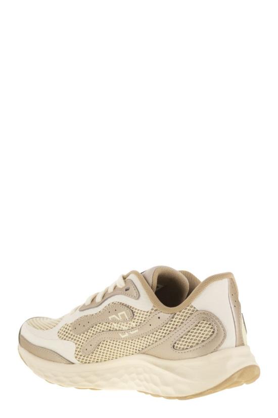 25FW 뉴발란스 스니커즈 WARIS TG4 BEIGE - NEW BALANCE